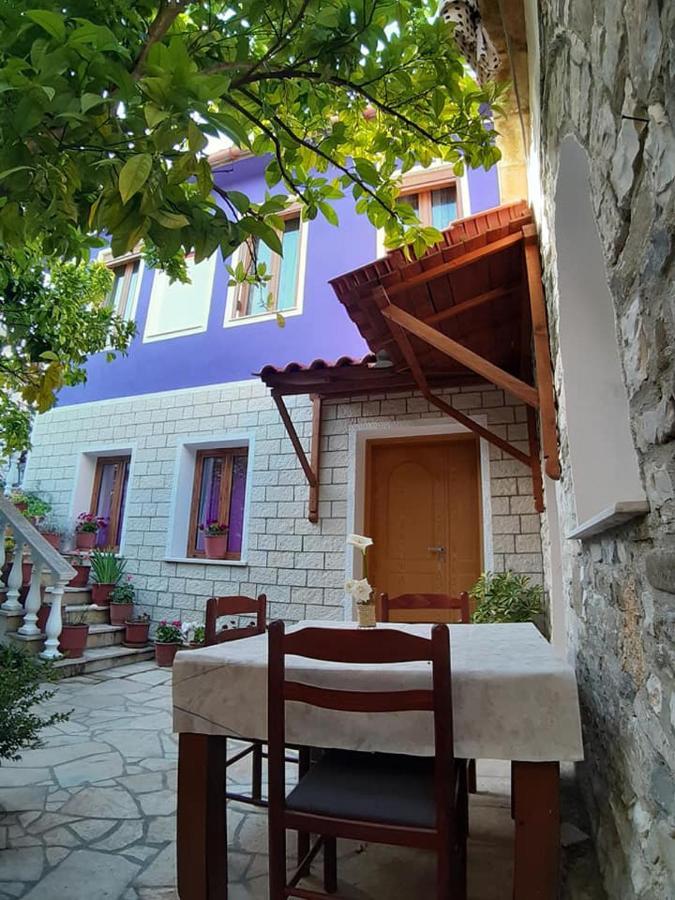 Guesthouse Hlias Gloria Берат Екстериор снимка