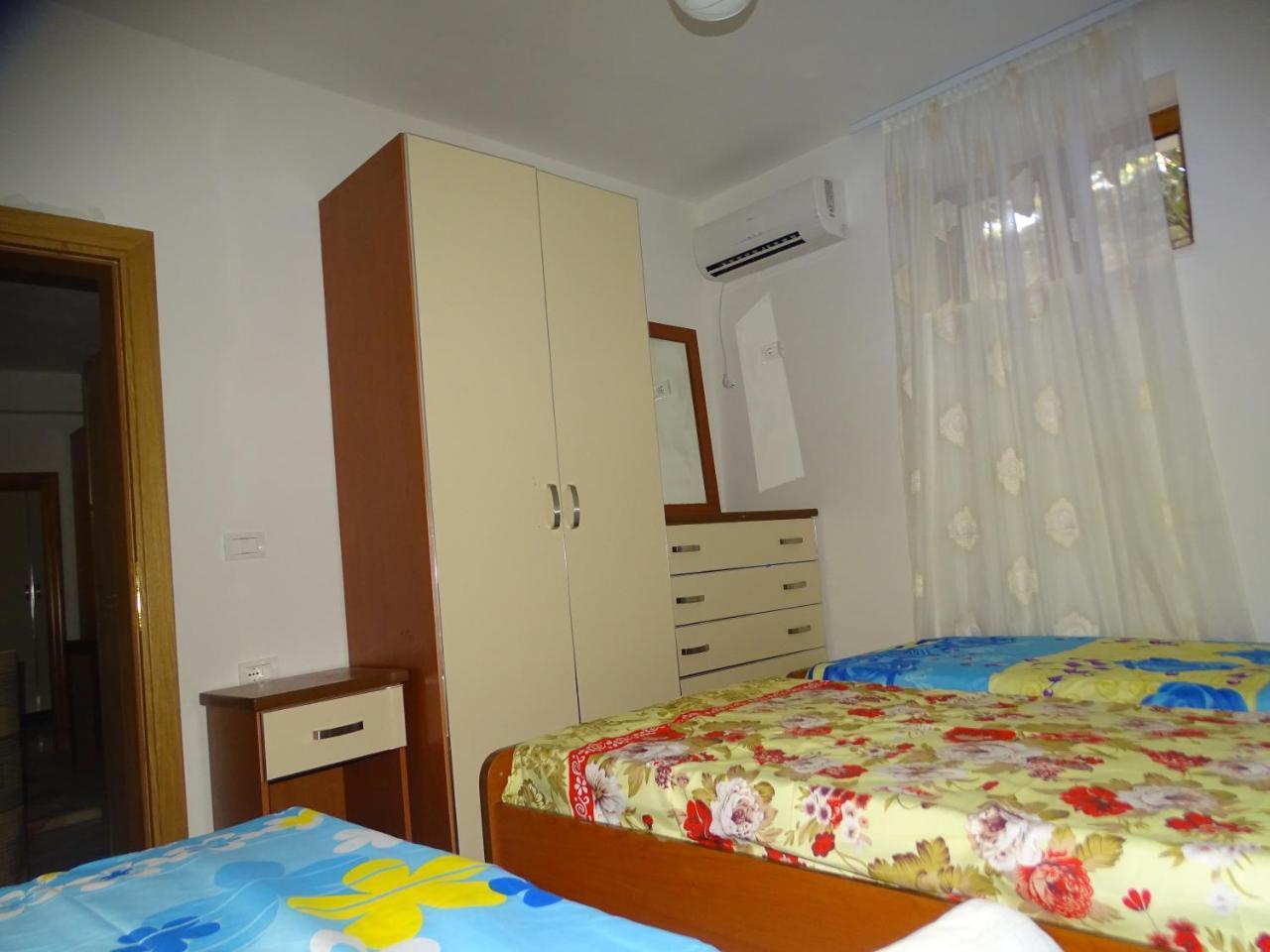 Guesthouse Hlias Gloria Берат Екстериор снимка