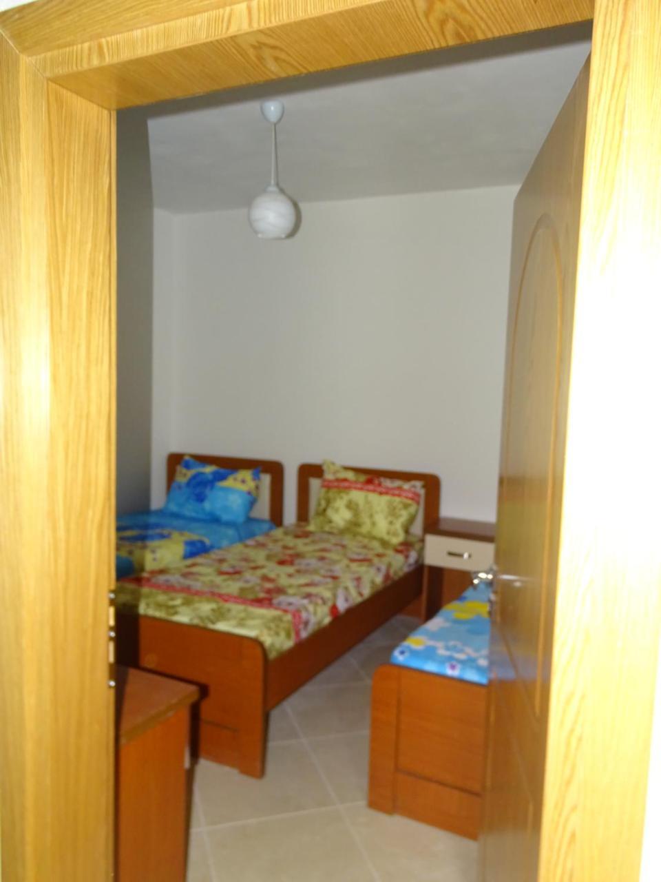 Guesthouse Hlias Gloria Берат Екстериор снимка