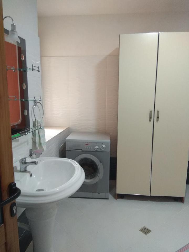 Guesthouse Hlias Gloria Берат Екстериор снимка